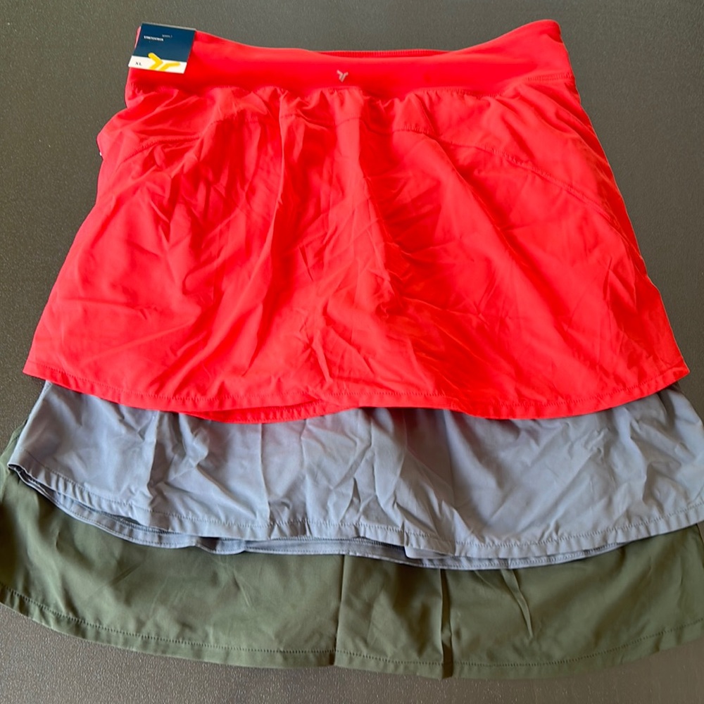 Three XL Old Navy Skorts